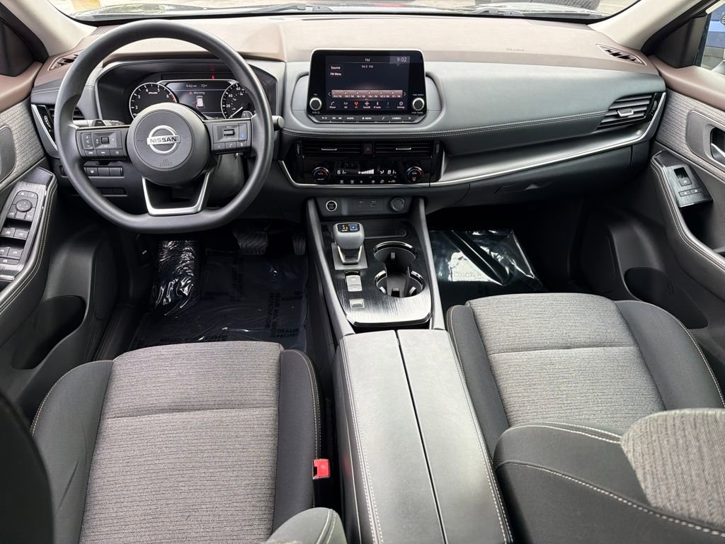Used 2021 Nissan Rogue SV image 13