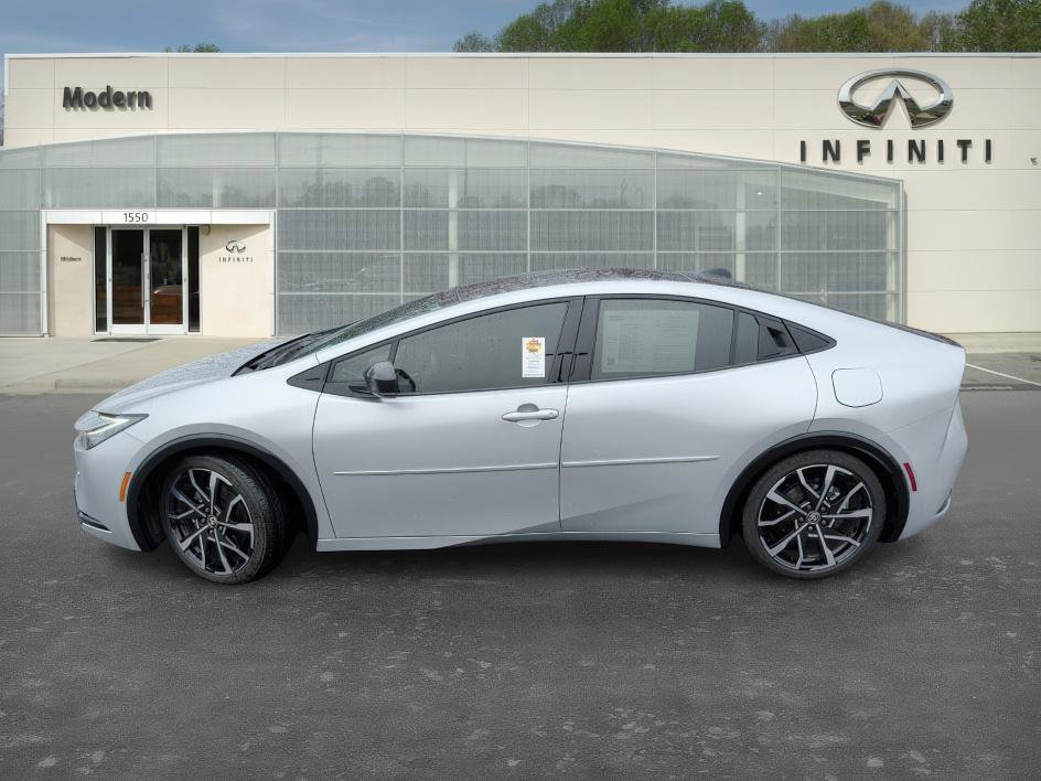 Used 2026 Toyota Prius Plug-In Hybrid image 6