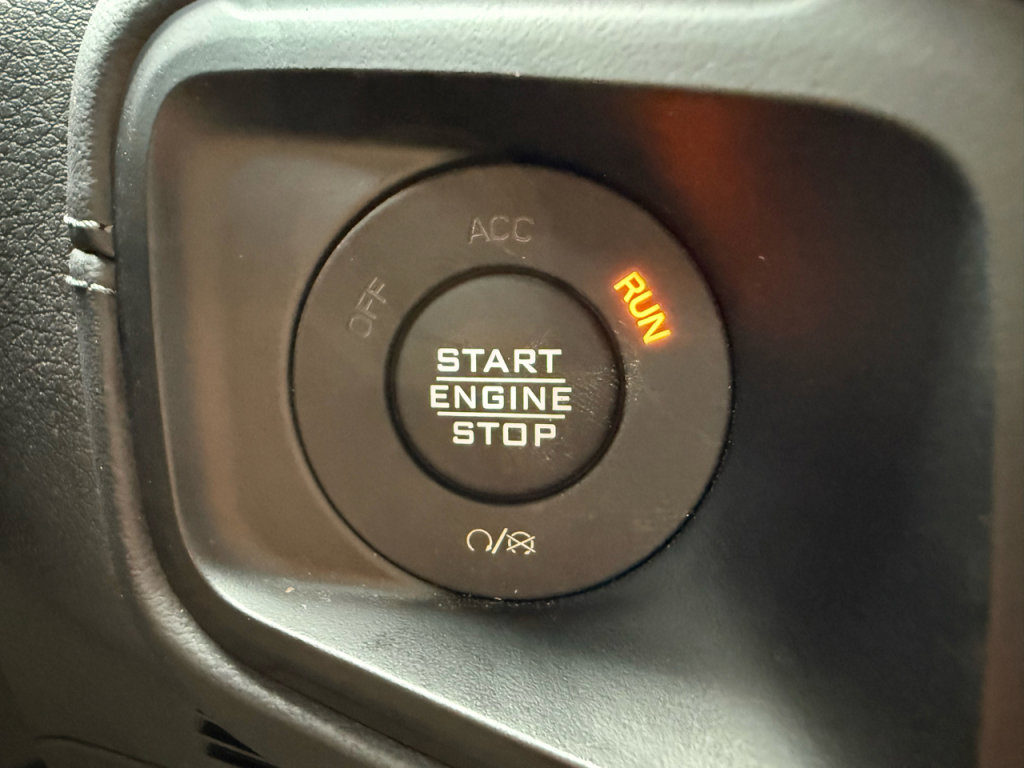 Used 2024 Jeep Gladiator Rubicon w/ Convenience Group image 23