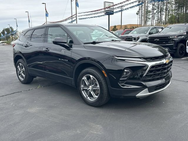 Certified 2023 Chevrolet Blazer LT image 2