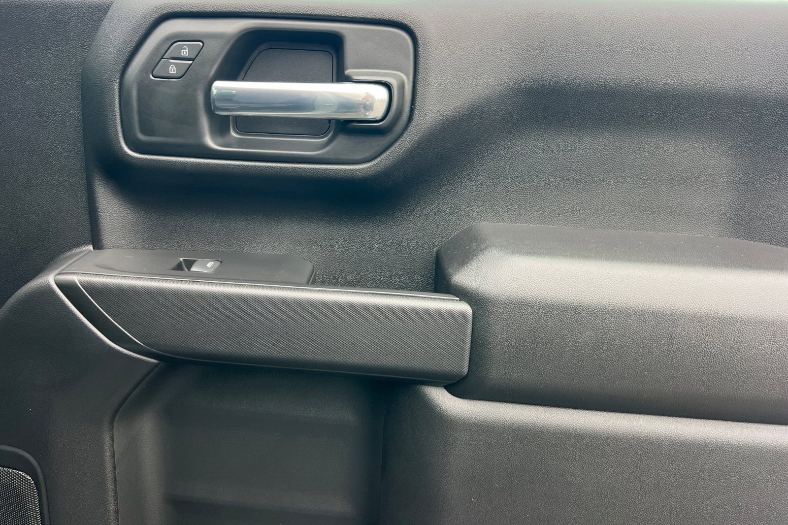 Used 2025 GMC Sierra 1500 Pro w/ Graphite Edition image 22