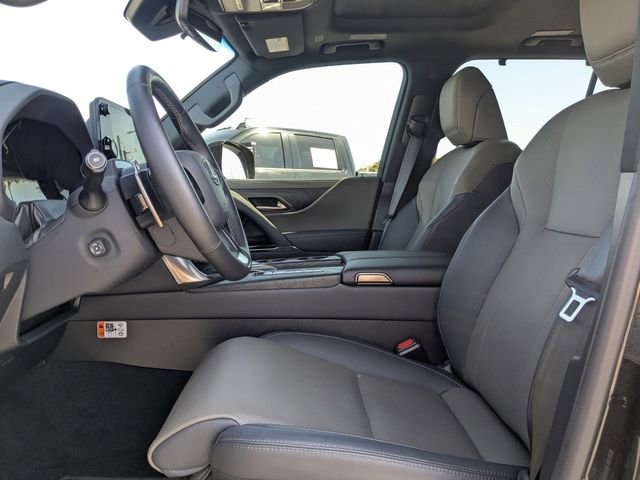 Used 2025 Lexus LX 700h Overtrail w/ Accessory Package (Z1) AWD/4WD image 23