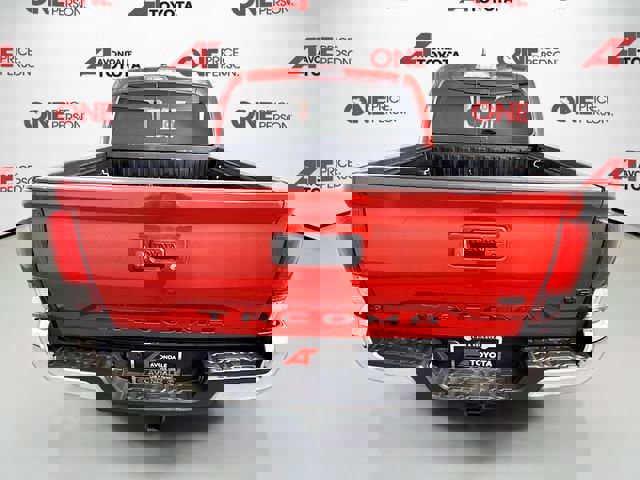 Certified 2021 Toyota Tacoma SR5 image 6