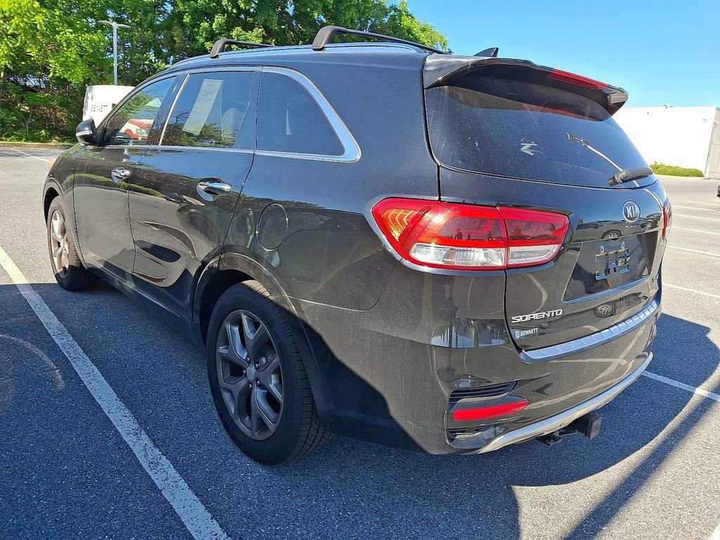 Used 2016 Kia Sorento SX FWD image 4