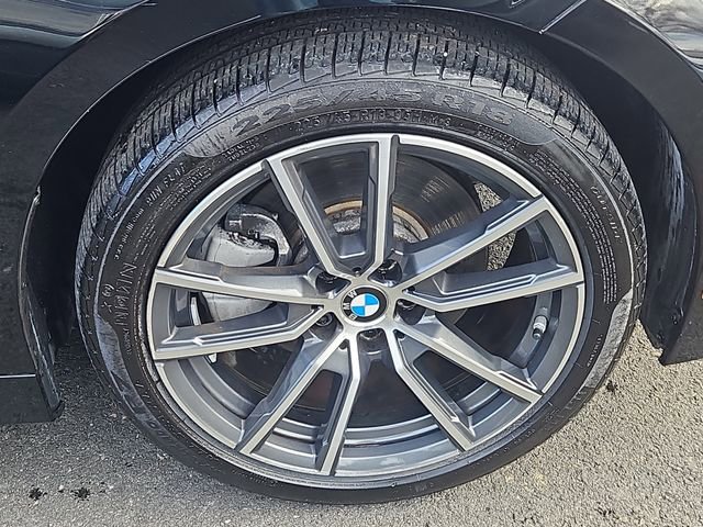 Used 2022 BMW 330i xDrive Sedan w/ Driving Assistance Package image 10