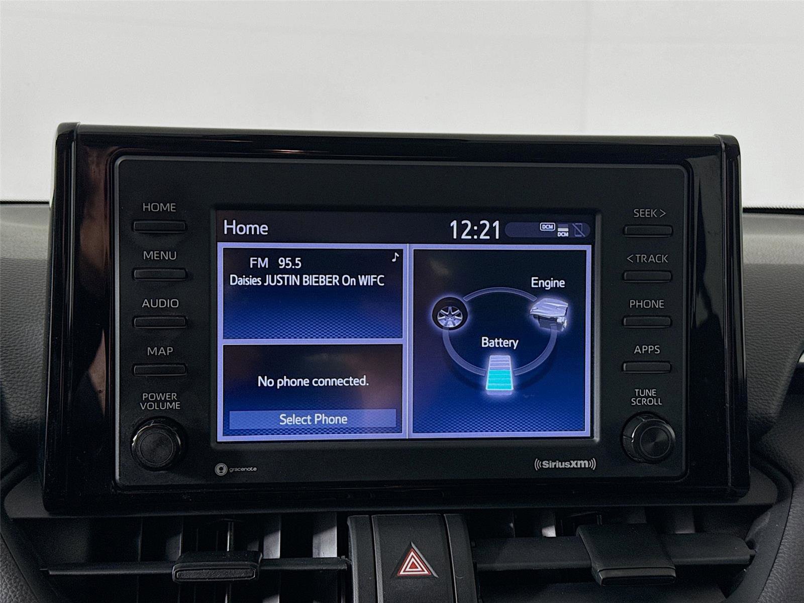 Used 2021 Toyota RAV4 LE image 7