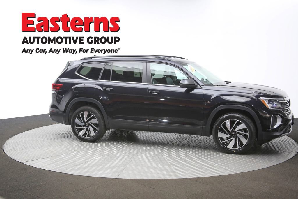 Used 2024 Volkswagen Atlas SE image 46