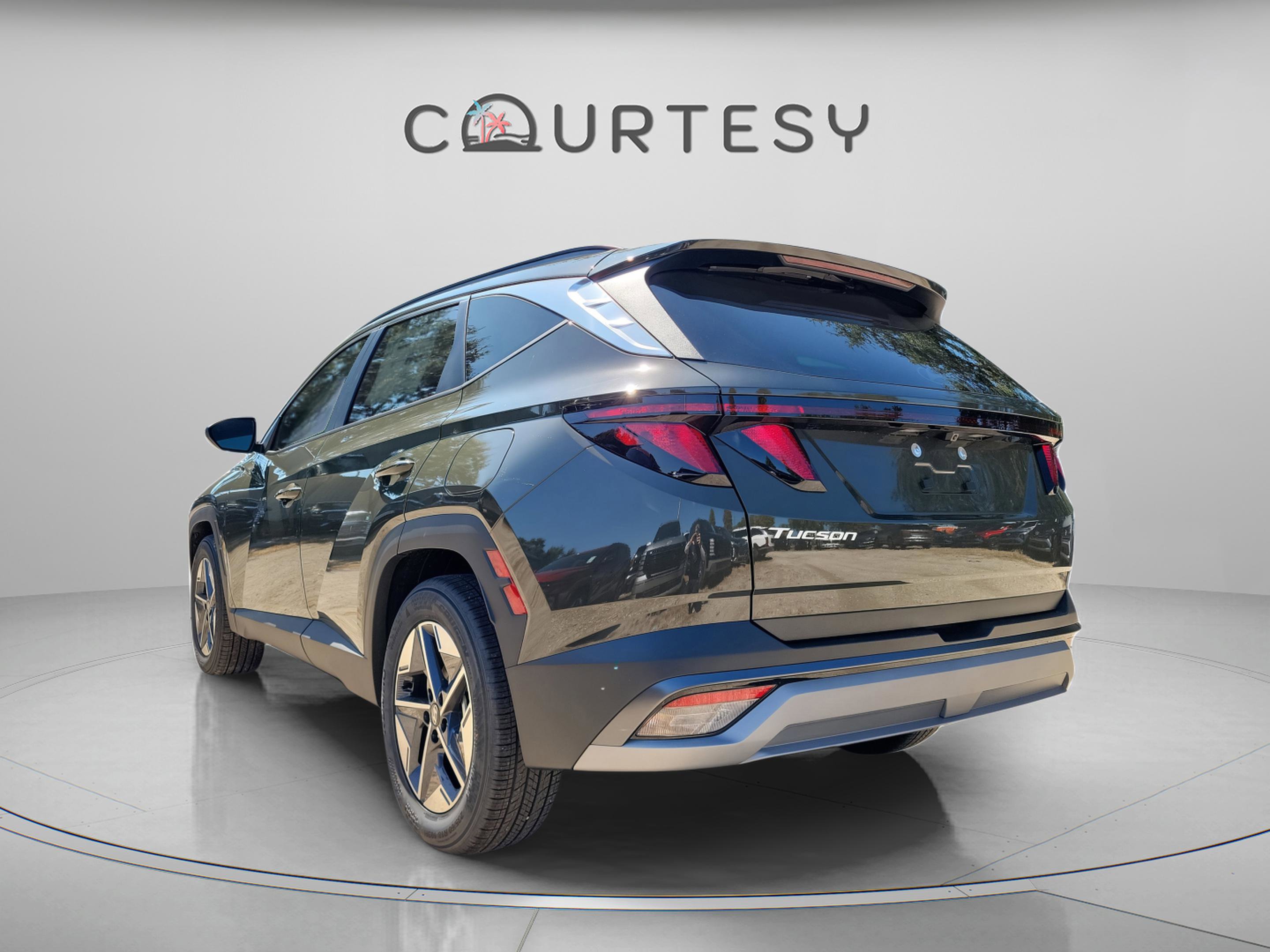 New 2026 Hyundai Tucson SEL image 3