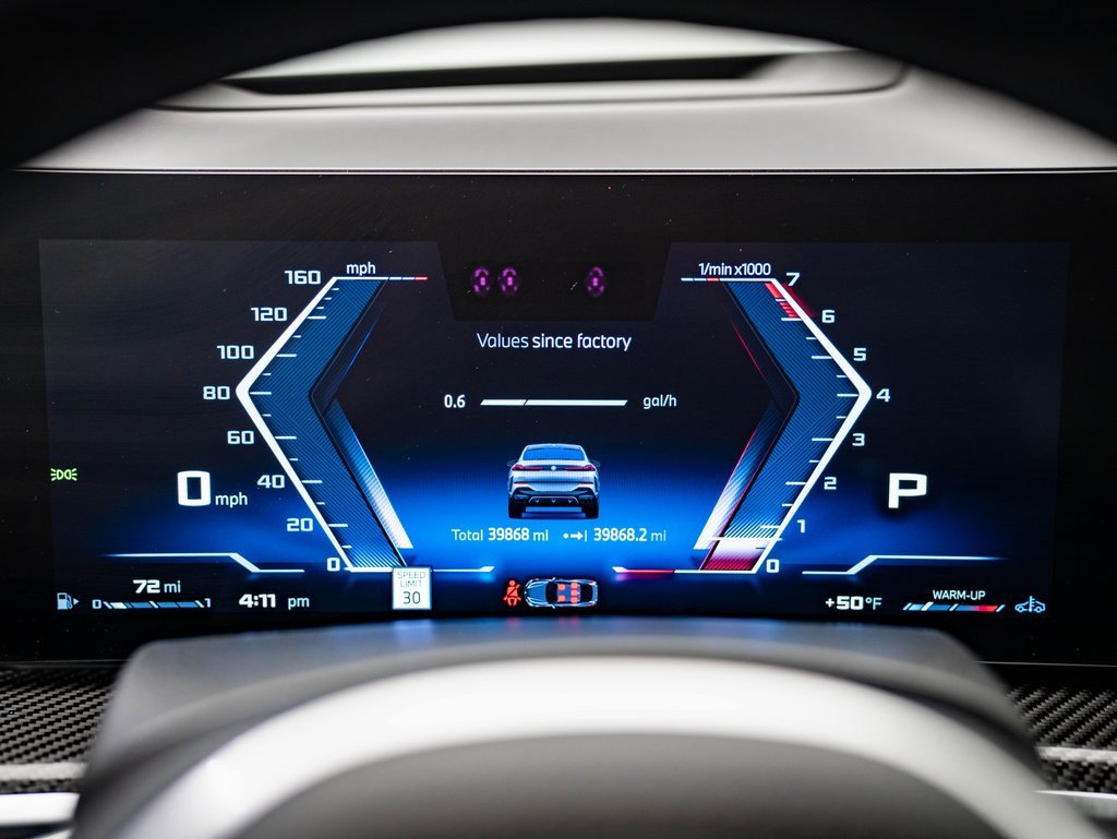 Used 2024 BMW X6 M60i w/ Dynamic Handling Package image 31