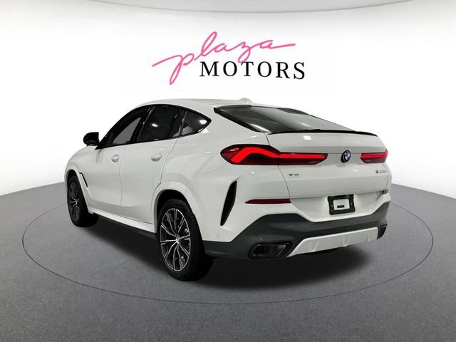 New 2026 BMW X6 M60i image 4