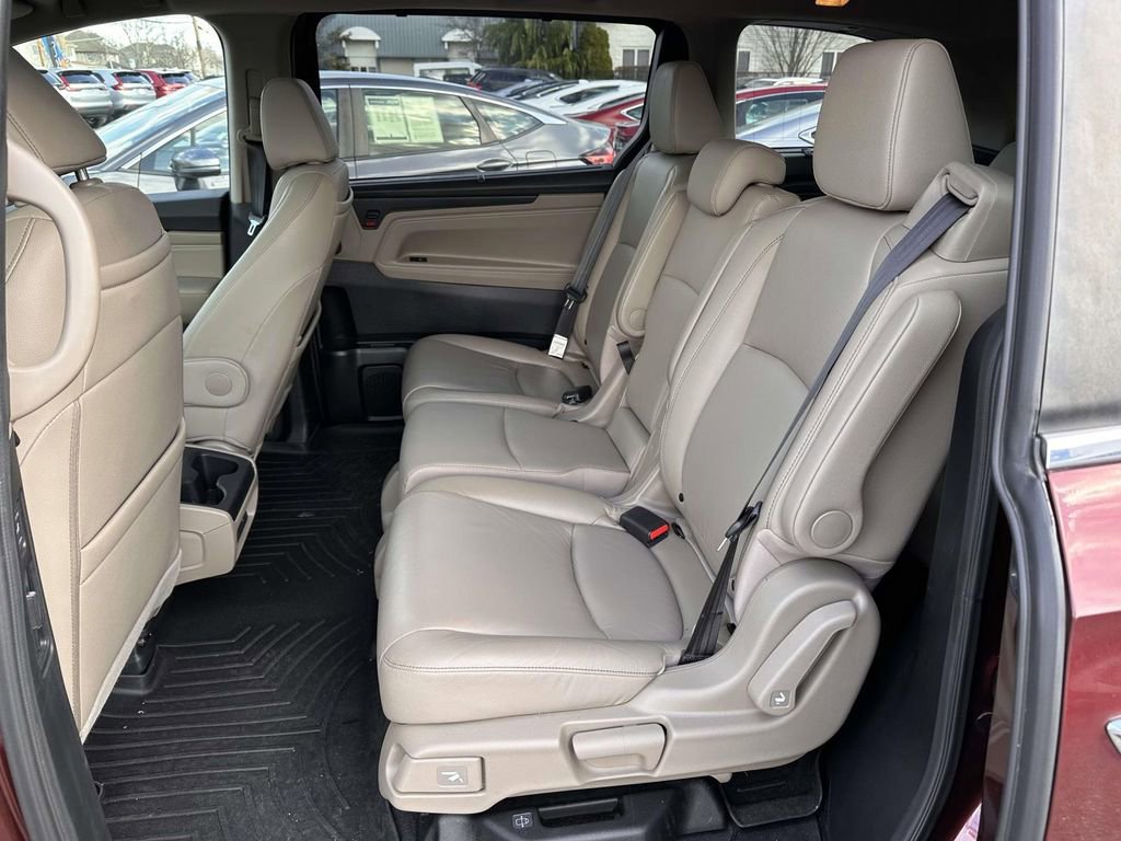 Used 2021 Honda Odyssey Touring image 14