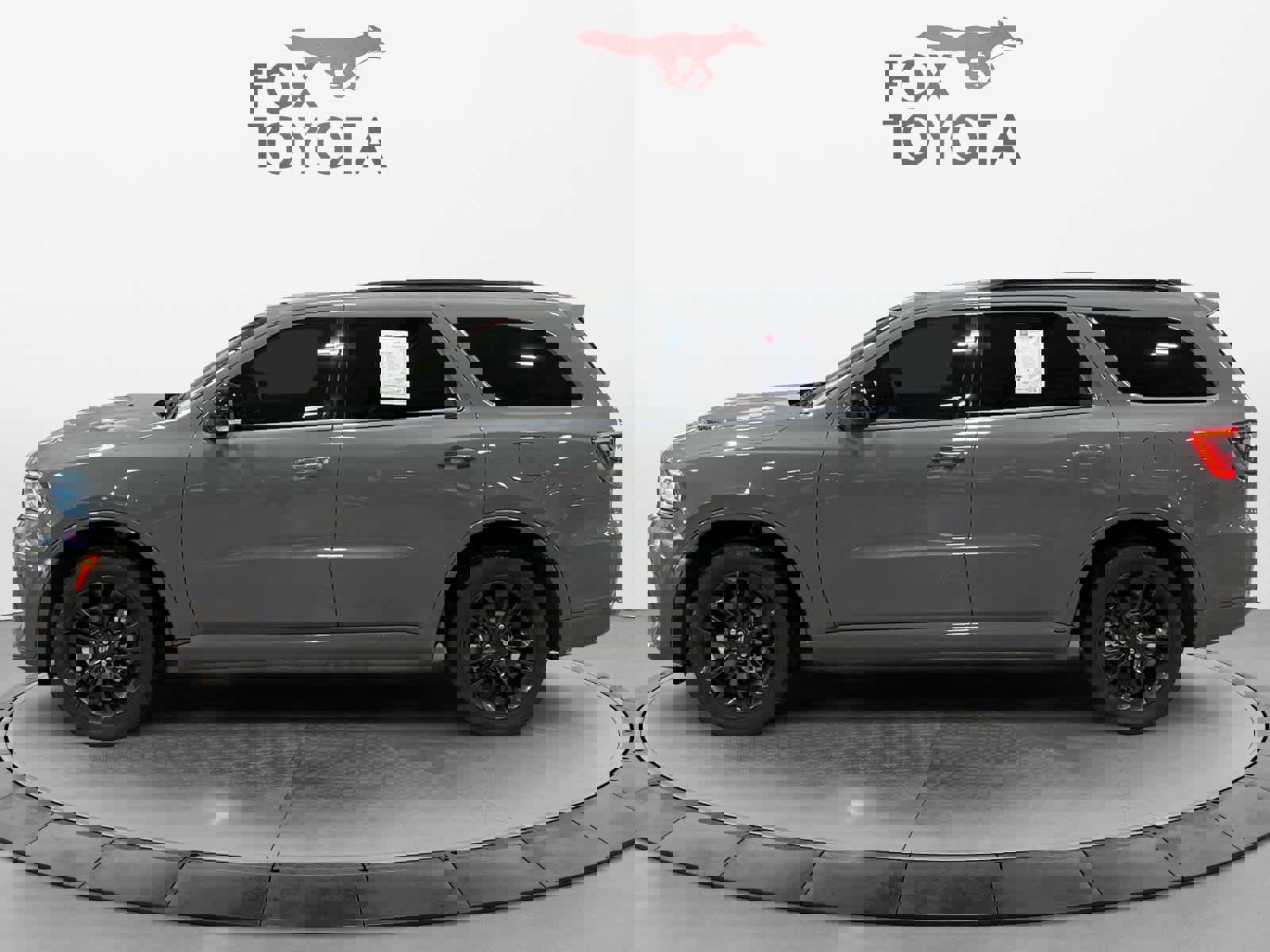 Used 2023 Dodge Durango GT image 2