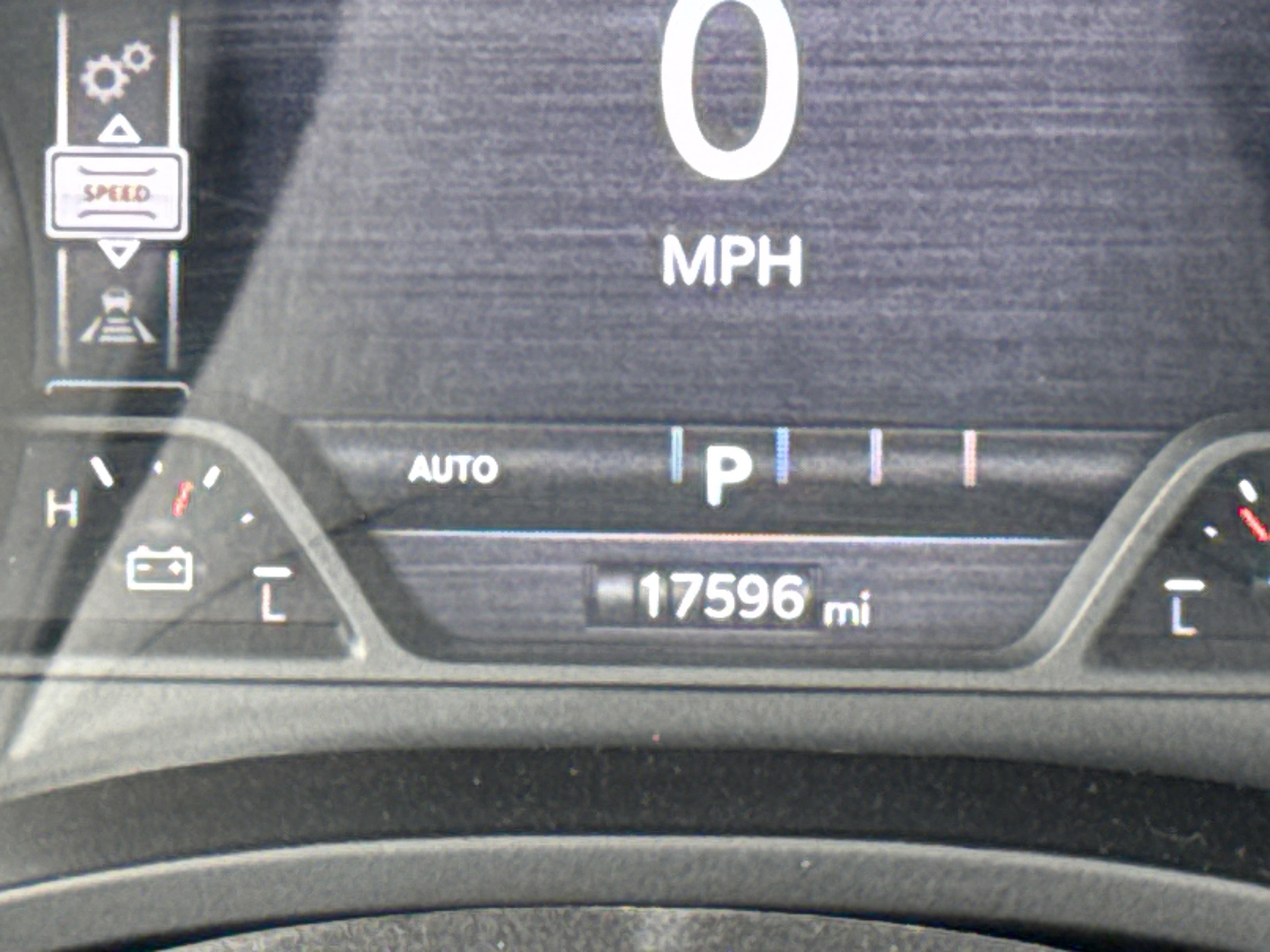 Used 2025 RAM 1500 Laramie w/ Sport Appearance Package AWD/4WD image 31
