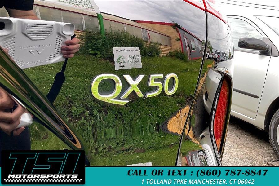 Used 2021 INFINITI QX50 Luxe w/ Appearance Package AWD/4WD image 8