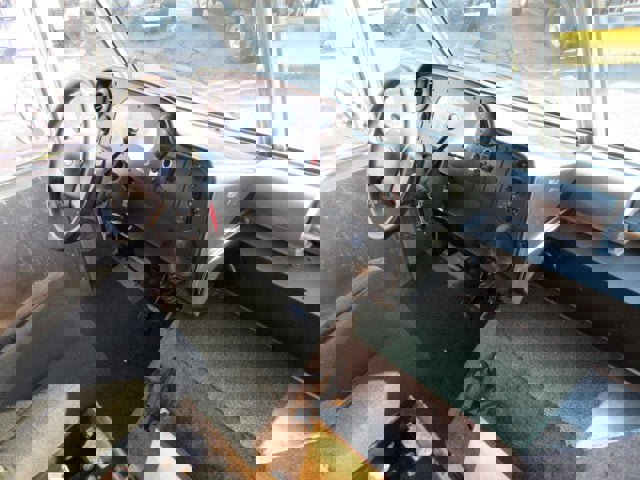 Used 2011 Ford E-350 and Econoline 350 Super Duty w/ Air Conditioning Prep Pkg RWD image 20