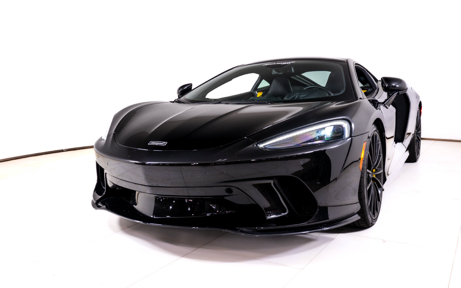 Used 2022 McLaren GT RWD image 10