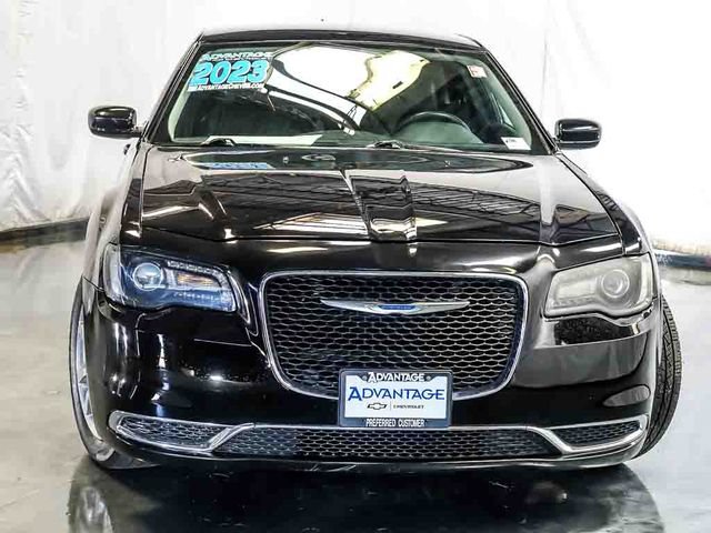 Used 2023 Chrysler 300 Touring AWD/4WD image 7