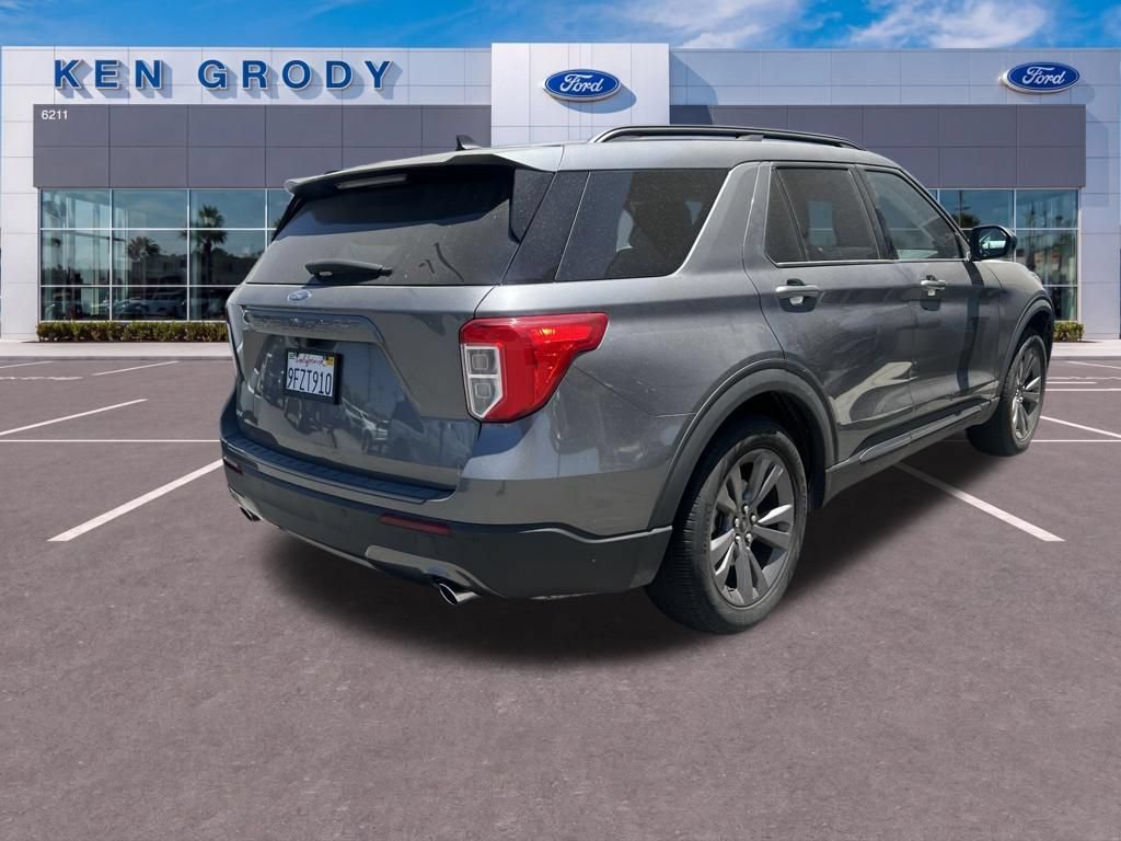 Used 2023 Ford Explorer XLT w/ Equipment Group 202A RWD image 10