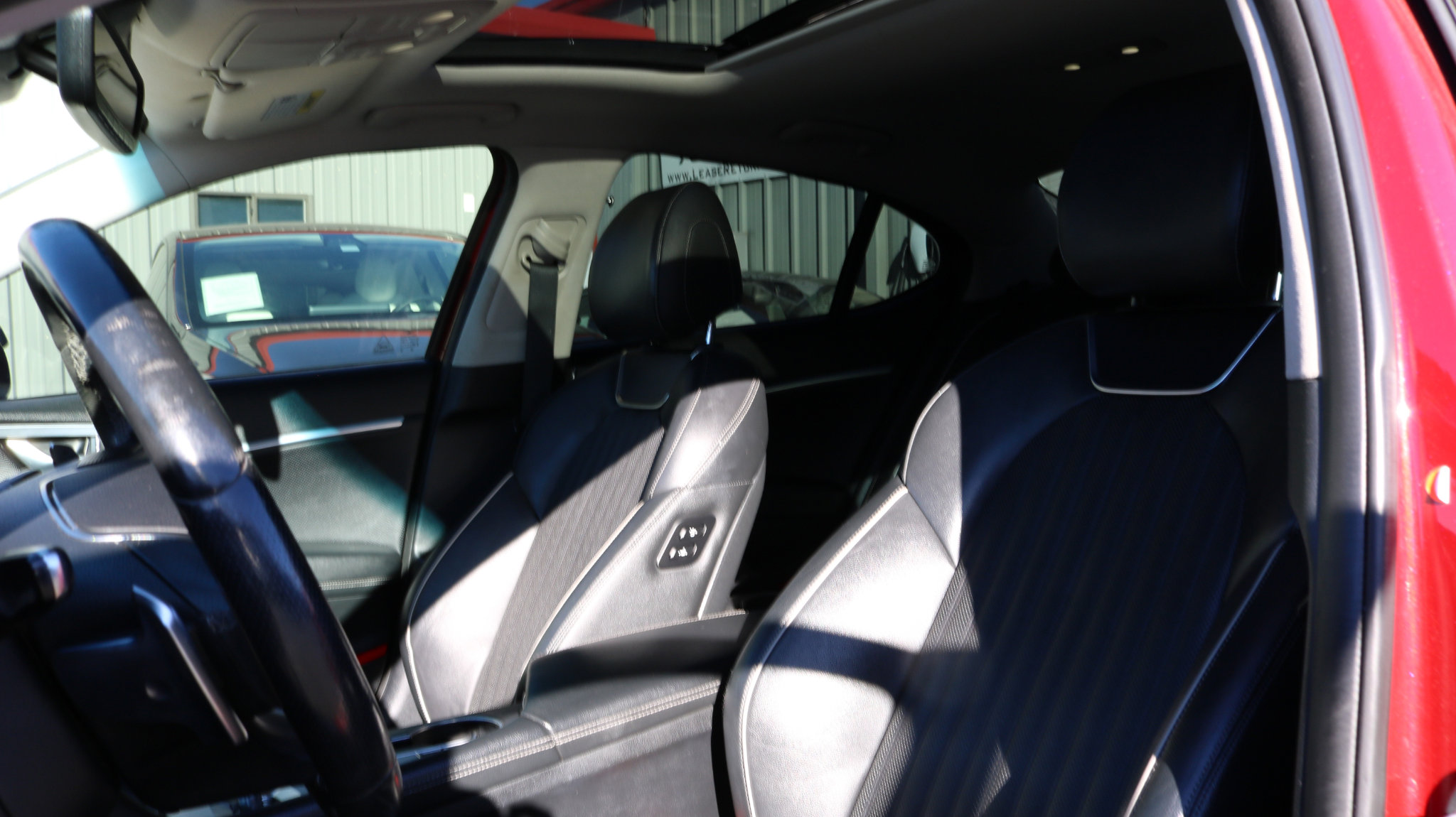 Used 2019 Genesis G70 2.0T Advanced w/ Elite Package image 14