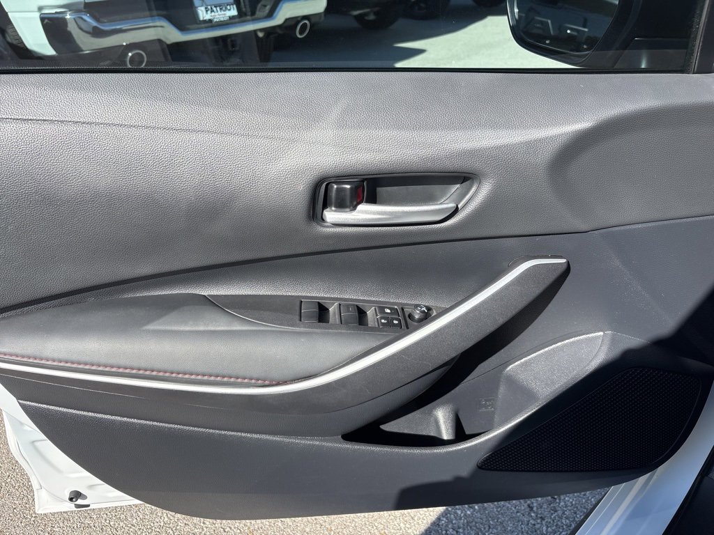 Used 2025 Toyota Corolla SE image 21