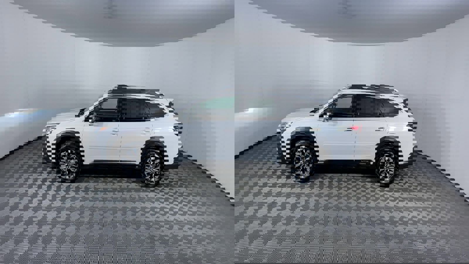 Certified 2025 Subaru Outback Touring image 5