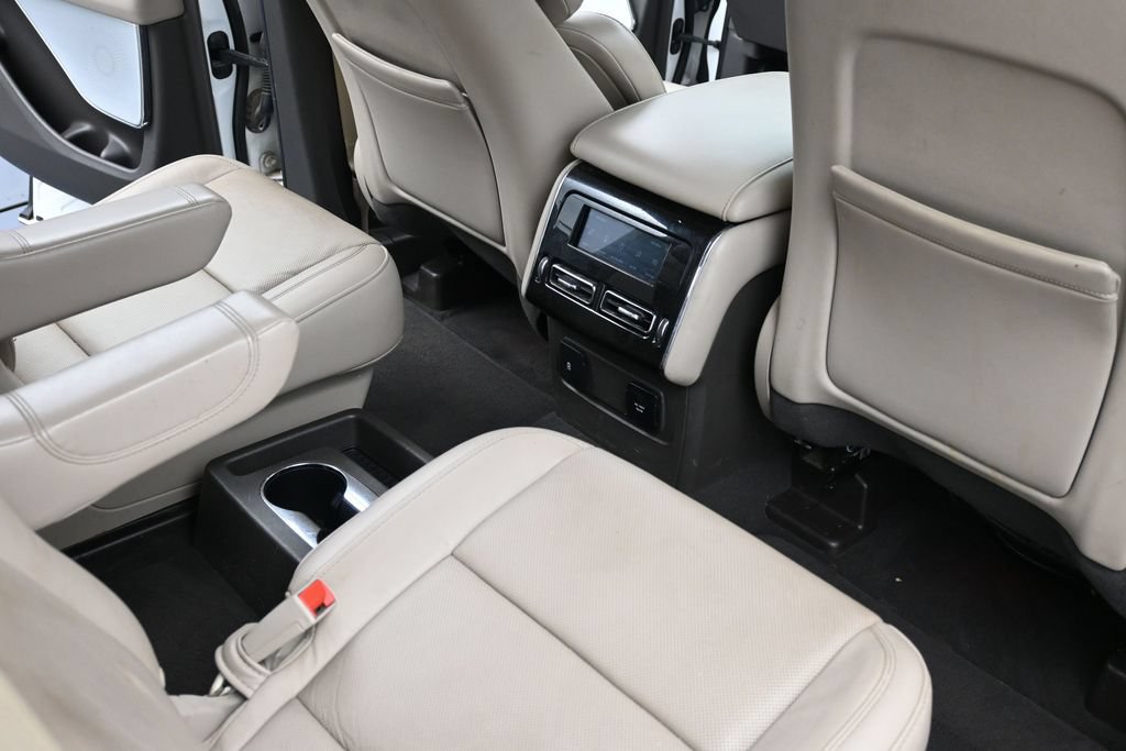Used 2022 Lincoln Aviator Reserve w/ Equipment Group 201A AWD/4WD image 10