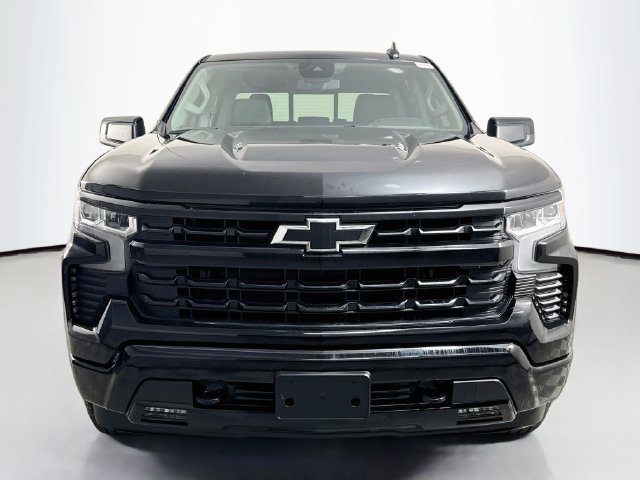 Used 2024 Chevrolet Silverado 1500 RST w/ Convenience Package II AWD/4WD image 2