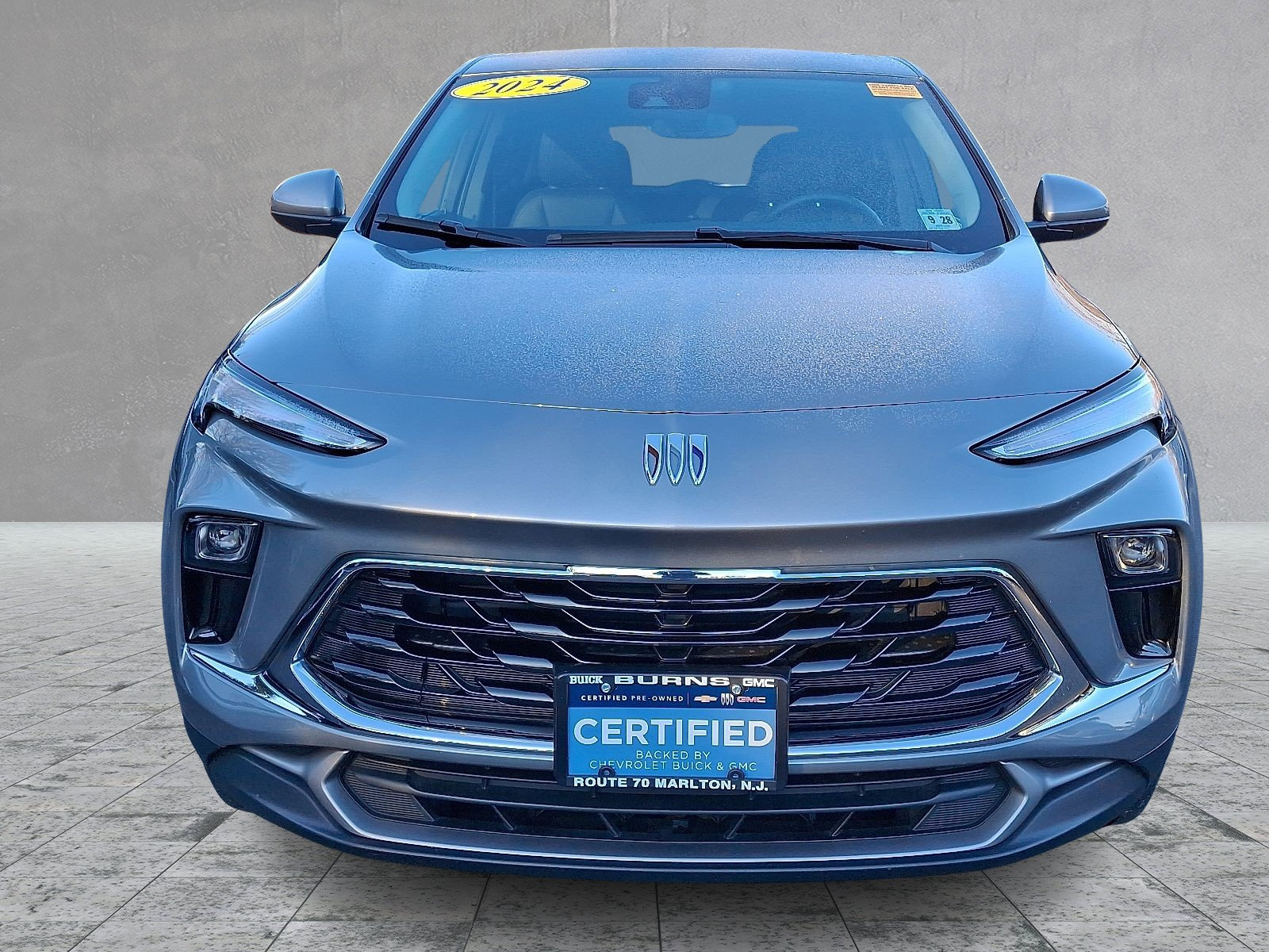 Certified 2024 Buick Encore GX Preferred w/ Comfort Package image 3