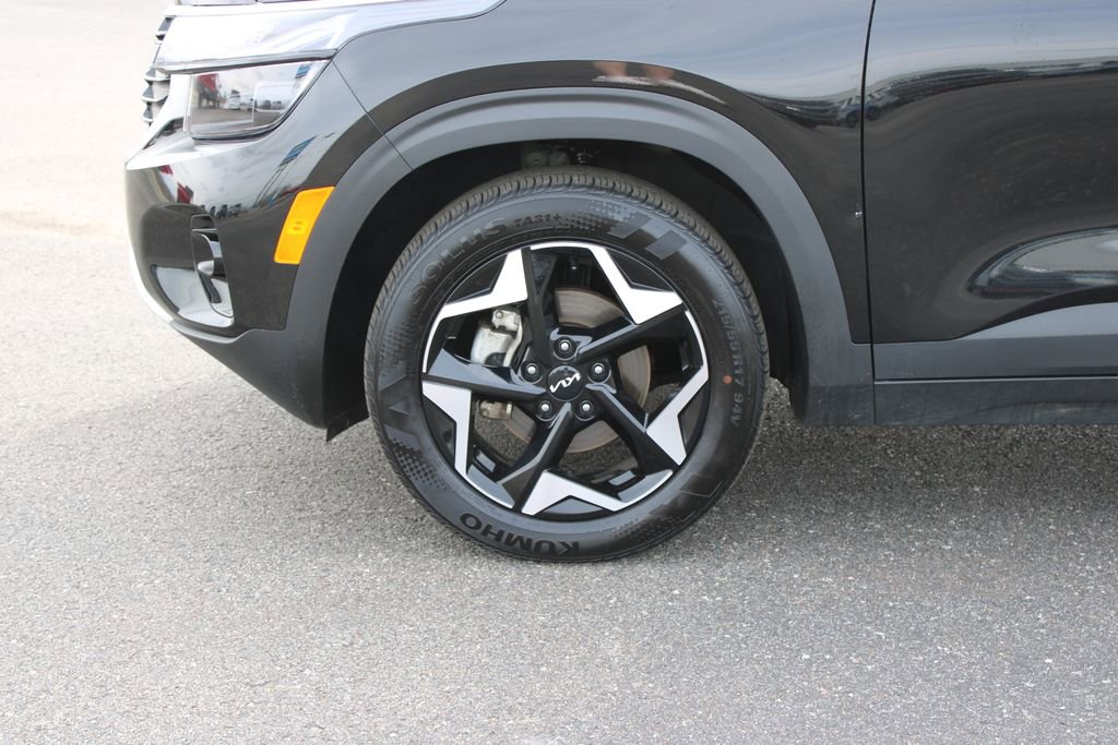 Used 2025 Kia Seltos S image 17