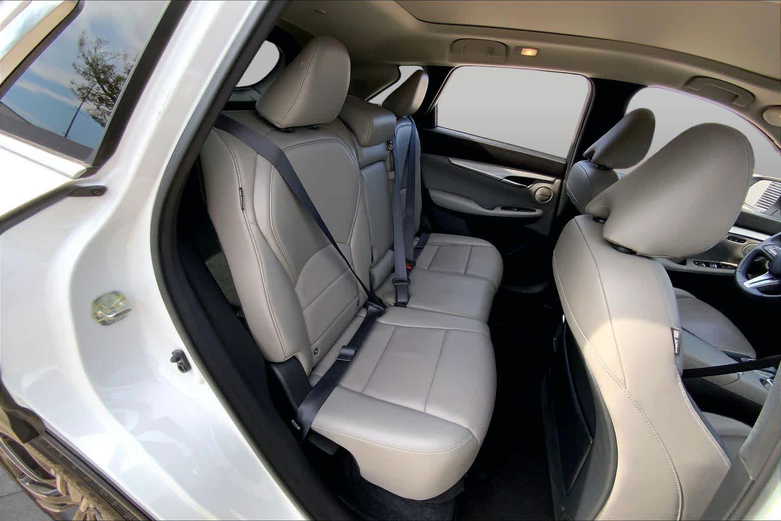 Used 2023 INFINITI QX50 Sensory AWD/4WD image 19