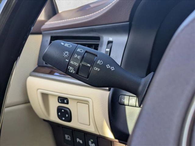 Used 2018 Lexus ES 350 w/ Premier Package image 11