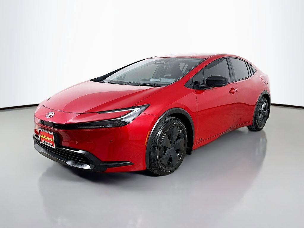 Used 2026 Toyota Prius LE AWD/4WD image 3