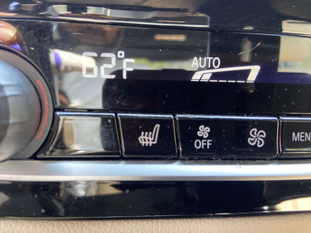 Used 2019 BMW 540i w/ Convenience Package RWD image 31