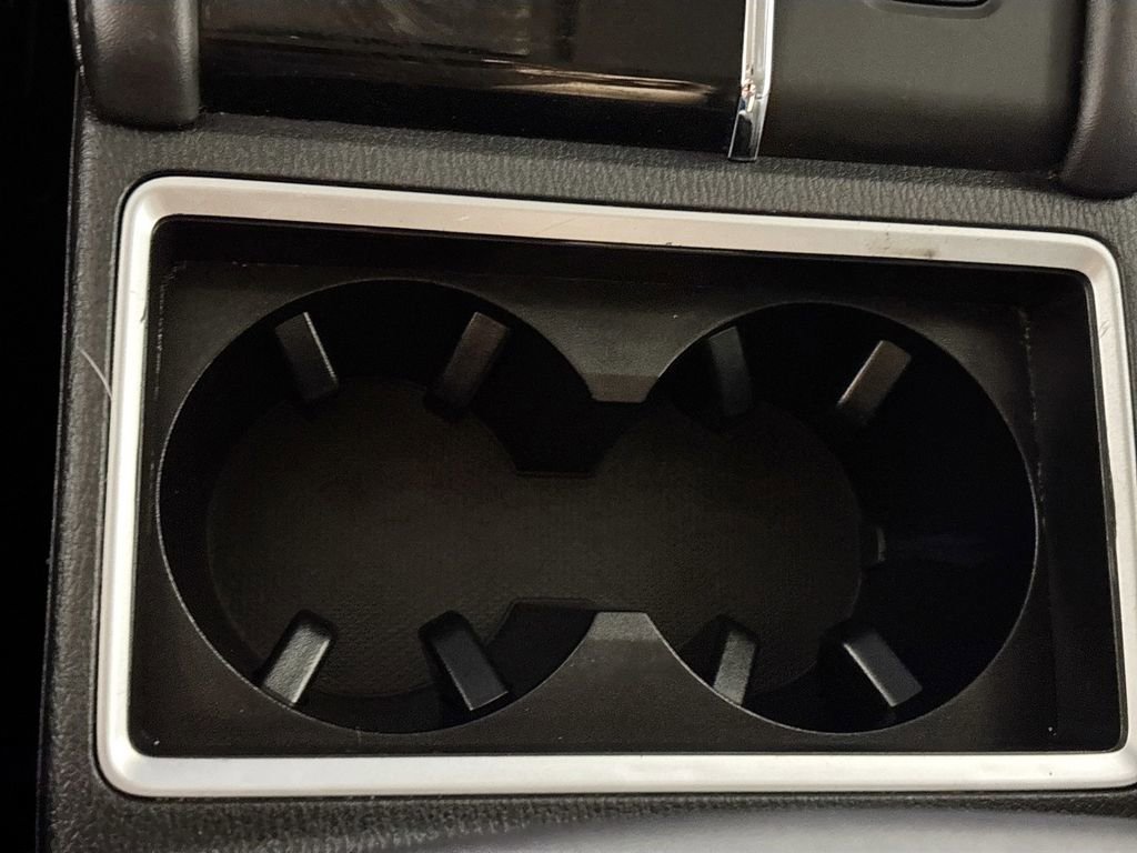 Used 2024 Mitsubishi Outlander SE image 15