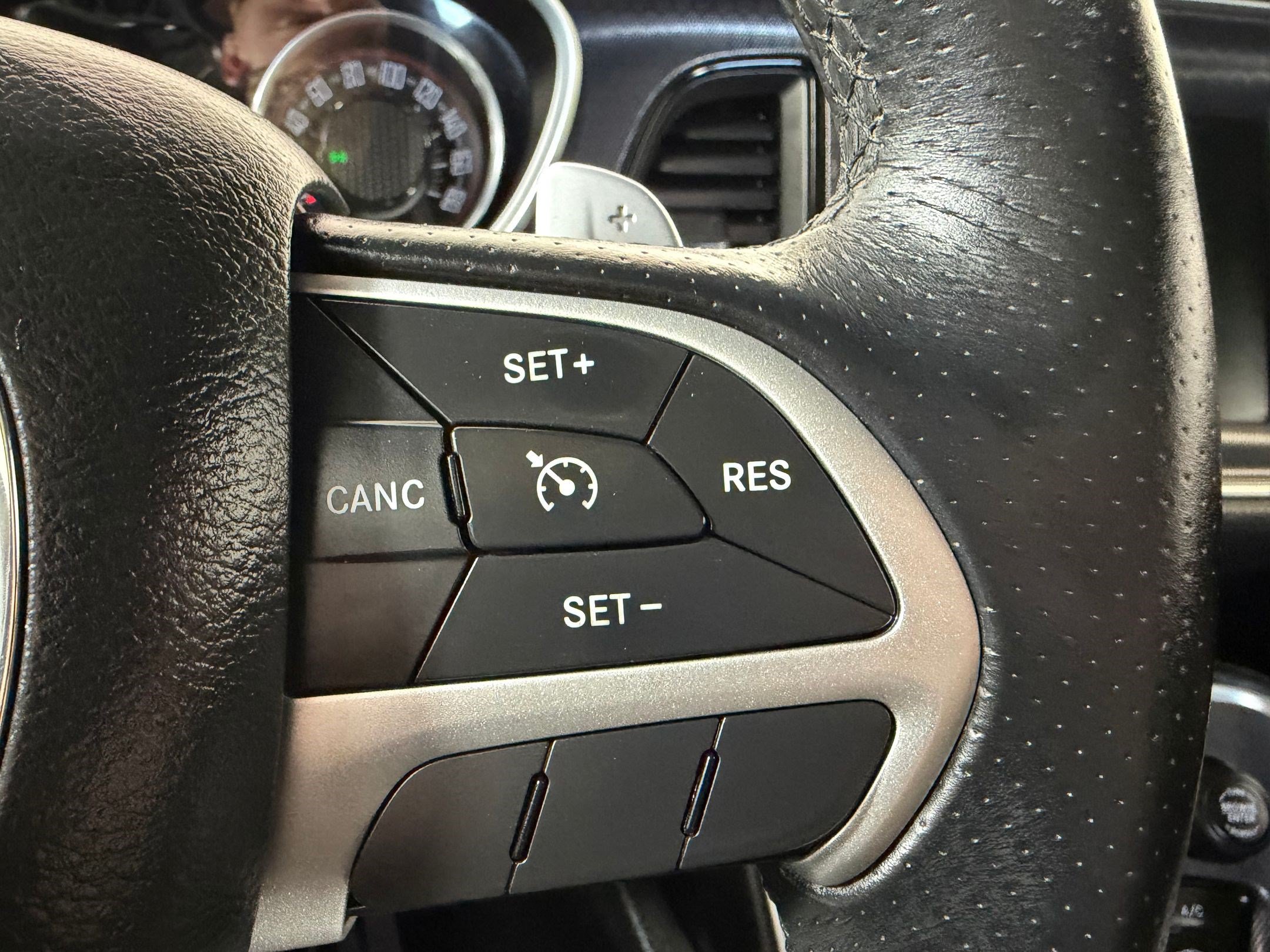 Used 2016 Dodge Challenger R/T Scat Pack RWD image 16