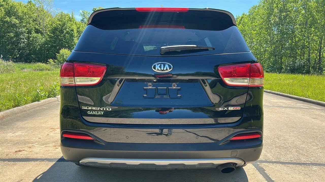 Used 2016 Kia Sorento EX AWD/4WD image 9