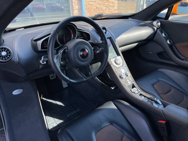 Used 2012 McLaren MP4-12C Coupe RWD image 2
