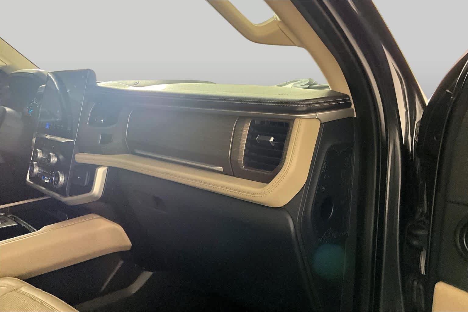 Used 2023 Ford Expedition Max Limited RWD image 17