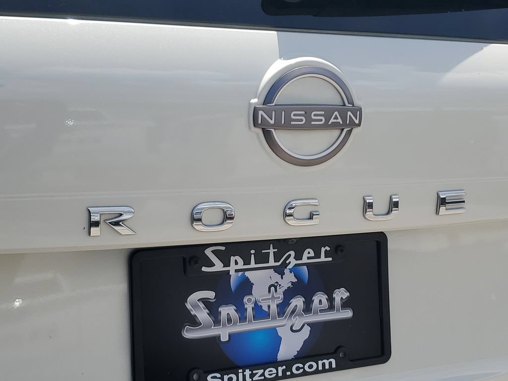Used 2023 Nissan Rogue SV FWD image 29