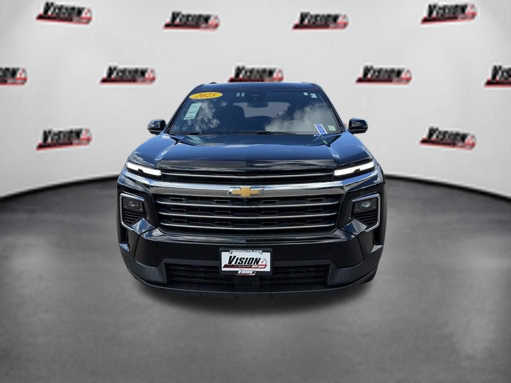 Used 2025 Chevrolet Traverse LT w/ Driver Confidence Package AWD/4WD video 2