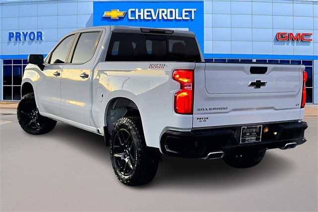 Used 2025 Chevrolet Silverado 1500 LT Trail Boss w/ Convenience Package II image 4