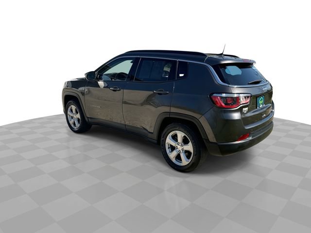 Used 2019 Jeep Compass Latitude FWD image 7