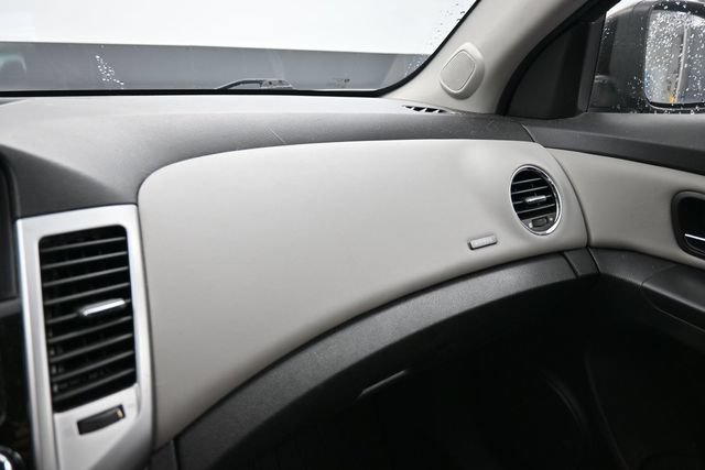 Used 2012 Chevrolet Cruze LS FWD image 22