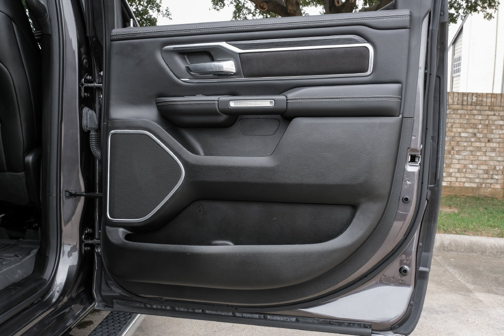 Used 2023 RAM 1500 Laramie AWD/4WD image 63