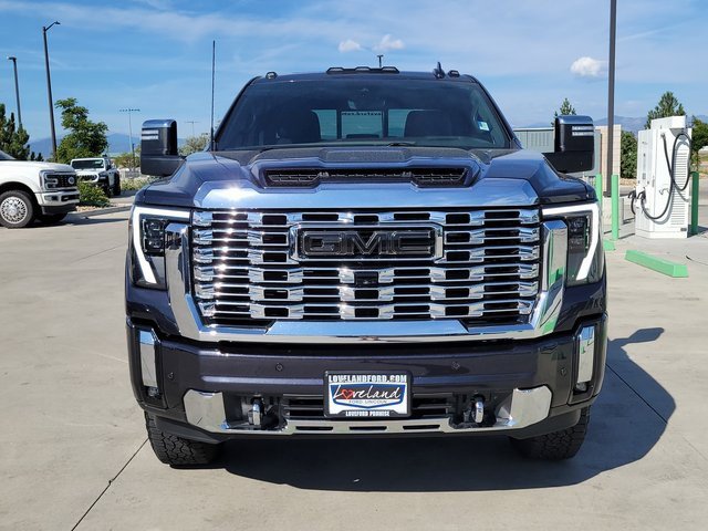 Used 2024 GMC Sierra 3500 Denali w/ Denali Reserve Package image 5