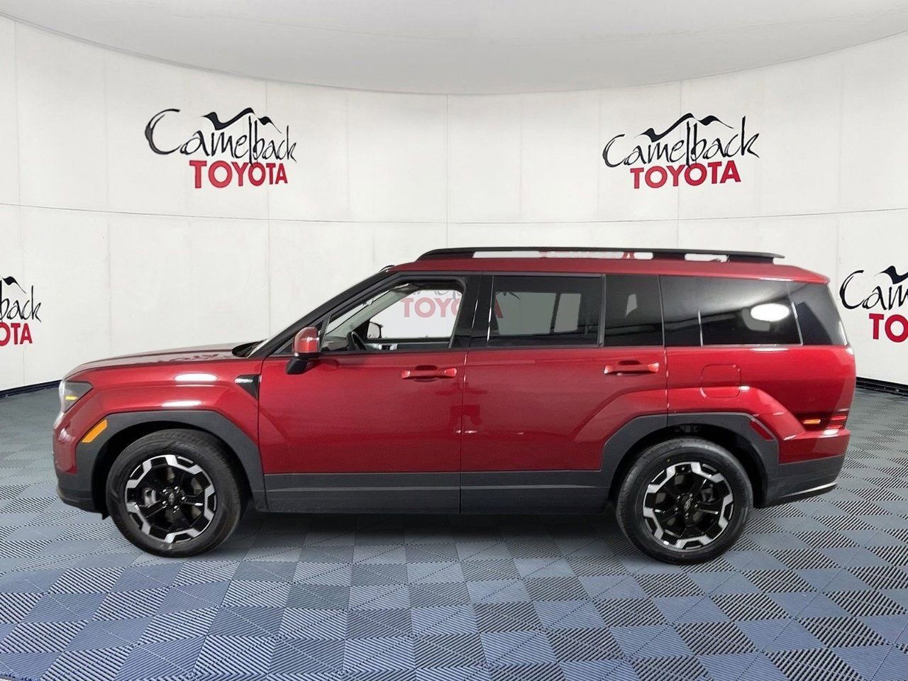 Used 2025 Hyundai Santa Fe SEL image 4