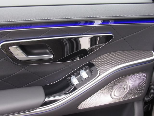 New 2025 Mercedes-Benz S 580 4MATIC Sedan image 17