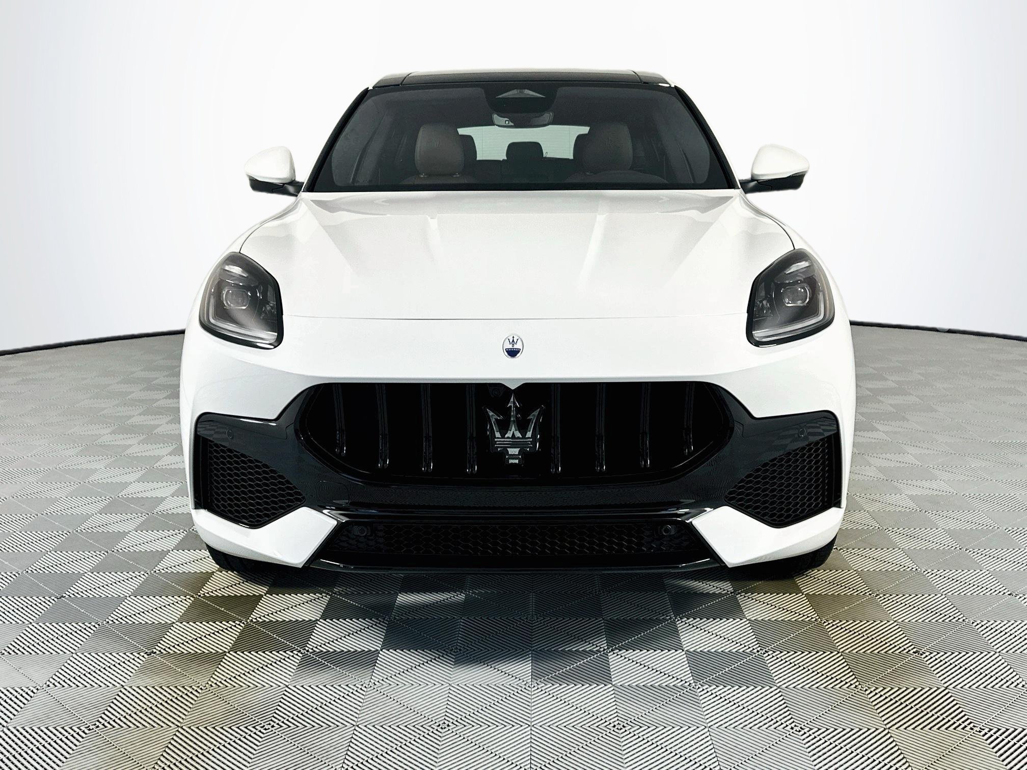 New 2027 Maserati Grecale Modena AWD/4WD image 2