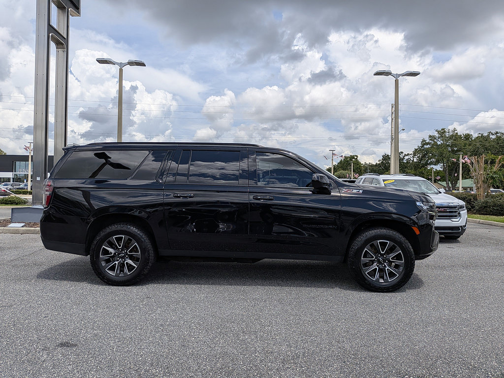 Used 2022 Chevrolet Suburban Z71 AWD/4WD image 2