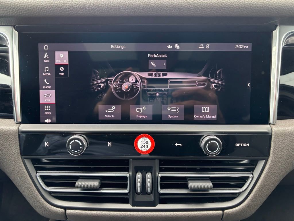 Certified 2026 Porsche Macan image 14